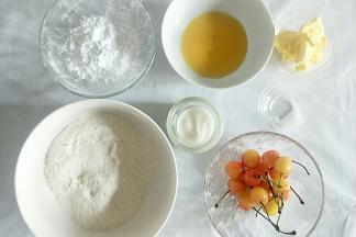 准备食材，樱桃洗净