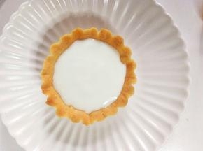倒入酸奶