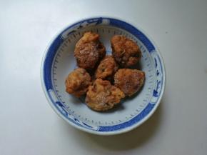 冰箱取出冷冻肉圆