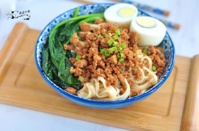 肉臊面