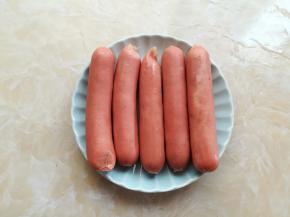 热狗肠取出解冻
