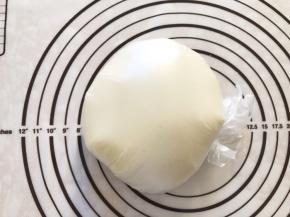 放入保鲜袋，放入冰箱冷藏20分钟