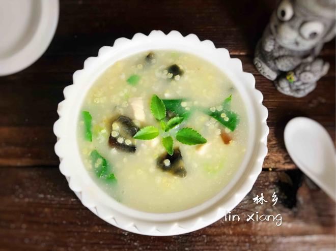 皮蛋鸡肉小米粥