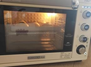 13、柏翠5400烤箱中层180度 上下或15分钟，上色及时盖锡纸。