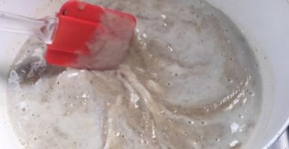 调入鸡精粉拌匀即可