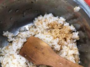 加入味淋、麻油和酱油