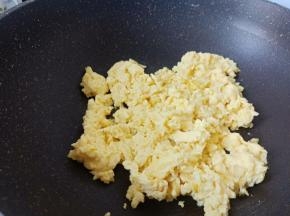 炒成这样就可以起锅。