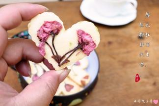 樱花曲奇成品图