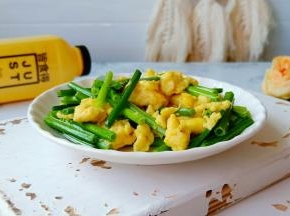 颜值爆表，味道当然不用说了，快来试试用植物蛋炒菜吧！