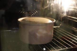 烤箱150度，上下火中下层，烘烤时间为48分钟。