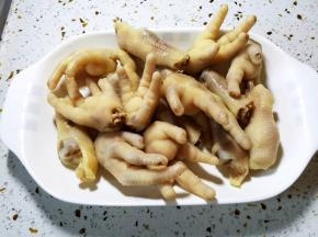 捞出洗净沥干水分
