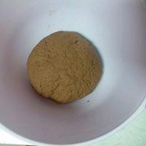 混合成面团，不需要揉的太光滑