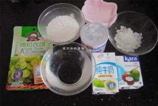 准备好食材,加州葡糖干纯天然的甜会给马蹄糕加分哦~