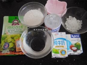 准备好食材,加州葡糖干纯天然的甜会给马蹄糕加分哦~