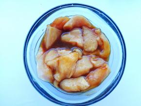 搅拌均匀腌制15分钟。