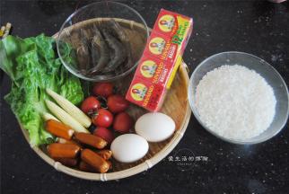 将所有食材准备好，加州葡萄干天然甜，可以让米饭更好吃哦