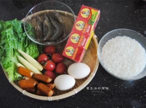 将所有食材准备好，加州葡萄干天然甜，可以让米饭更好吃哦