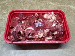 牛腩切大块清洗干净