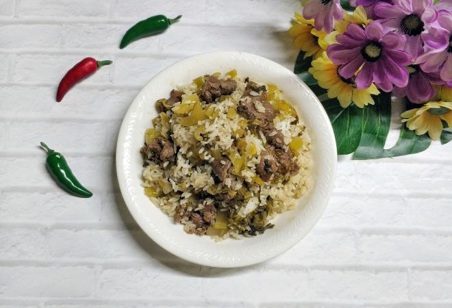 酸菜牛肉炒饭