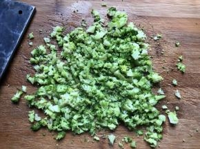西兰花剁碎
