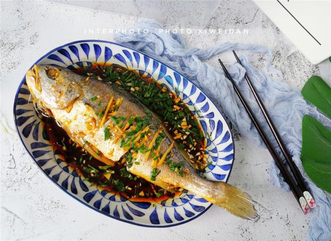 清蒸葱香黄鱼
