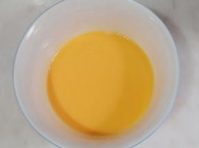 混合均匀至看不见油点。