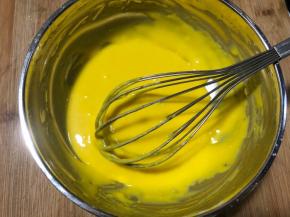 搅拌至无颗粒顺滑状态