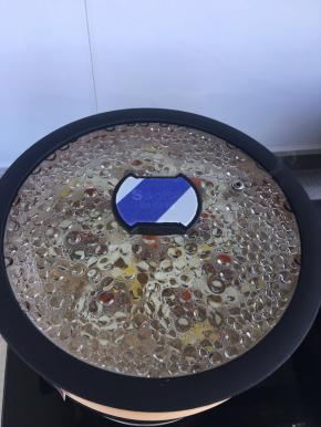 盖上锅盖开火烧开，大火蒸10分钟，即可出锅。