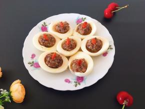 肉馅鲜香、蛋清Q弹，吃在口里软中带有嚼劲，很好吃的一款美味。富足的蛋白适合大众，特别是老人和孩子很适合这道菜，快快行动起来吧。