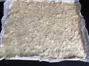 再用擀面杖擀平整