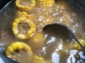 转小火熬煮一小时