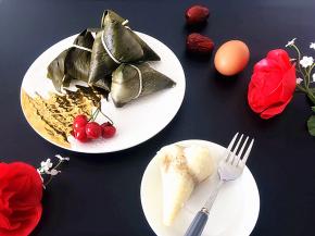 软糯筋道的红枣粽子上桌了，咬一口糯糯的，满口甜甜的红枣香味，嚼起来筋道香甜，特别好吃啊。