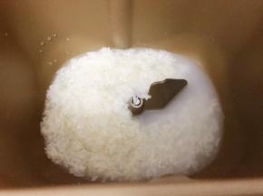 面包桶里加入酒酿，我的酒酿非常甜哦