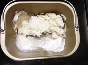 面包机启动揉面30分钟