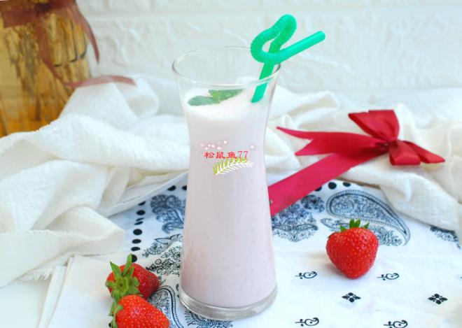 草莓奶昔