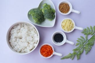 准备好所有食材。