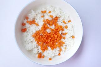 加入胡萝卜。