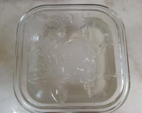 蒸好后像水晶一样透明。