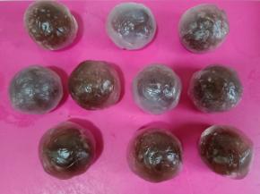 十个全部包好，水晶皮趁热包粘性很好。