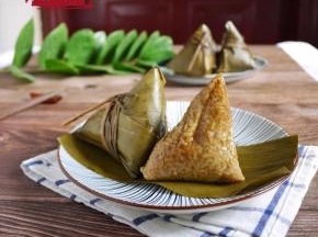 好吃的粽子就做好啦。