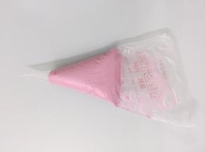 将面糊装入裱花袋里，剪个小口