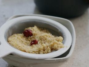 将食材控水备用。