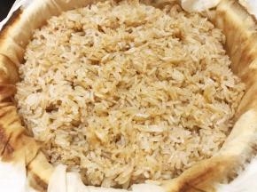 蒸好的糯米饭备用
