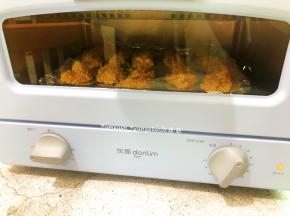 烤箱提前预热，230度5分钟，烤盘铺上锡纸，依次做完所有，送进烤箱230度烤，25分钟即可（每台烤箱温度有区别的，具体的，还是得根据自家烤箱温度适当调整）