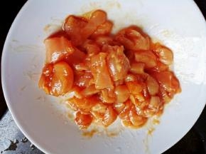一起揉捏腌制久点，更入味