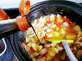 少许的老抽调色