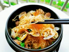 好入味的金针菇，粉丝，好好吃