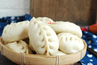 ，好吃好看的麦穗包做早餐，孩子一顿吃4个。