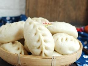 ，好吃好看的麦穗包做早餐，孩子一顿吃4个。