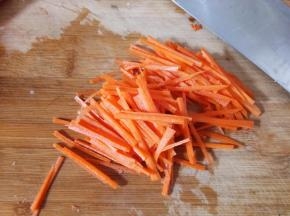 胡萝卜切丝
